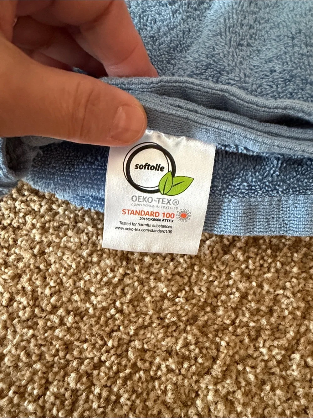 Light Blue Plush Bath Towel - Soft & Absorbent